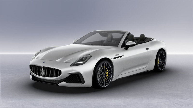 Maserati Grancabrio 3.0 Trofeo awd auto del 2025 usata a Corciano