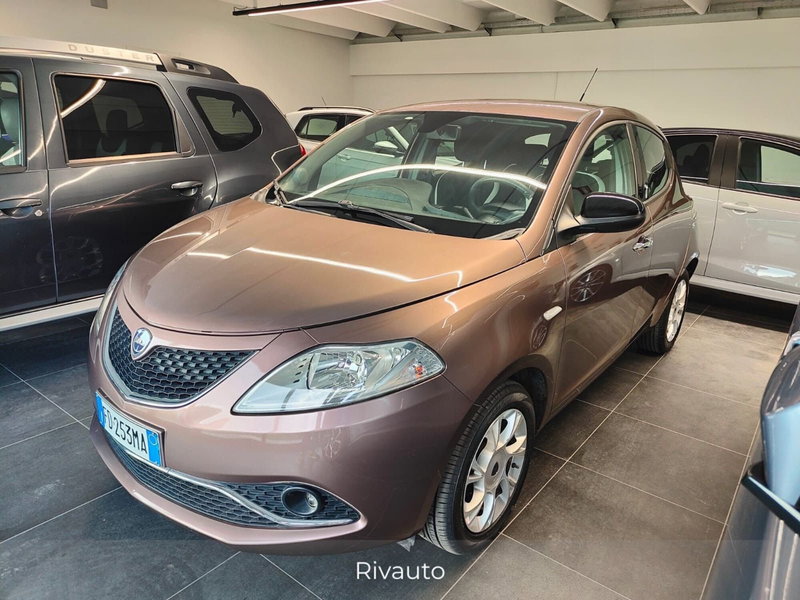 Lancia Ypsilon 1.2 69 CV 5 porte Gold del 2016 usata a Cantu'