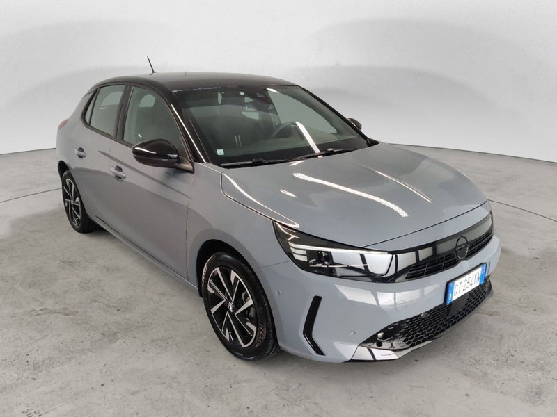 Opel Corsa 1.2 100 CV GS Line del 2024 usata a Arezzo