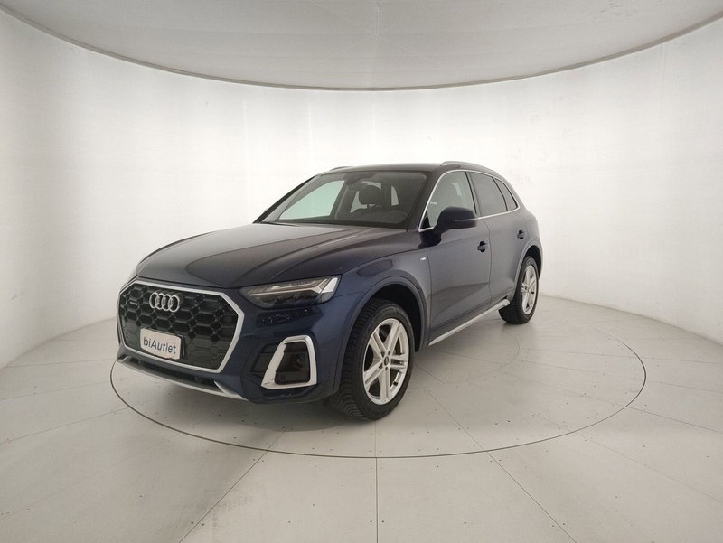 Audi Q5 40 2.0 tdi mhev 12V S line quattro s-tronic del 2023 usata a Torino