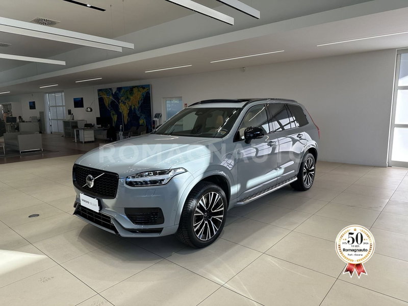 Volvo XC90 T8 Recharge AWD Plug-in Hybrid aut. 7p. Ultimate Dark del 2023 usata a Forli'
