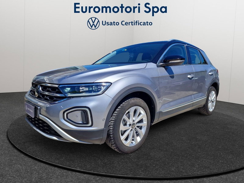 Volkswagen T-Roc 2.0 tdi Style 115cv del 2023 usata a Monteriggioni