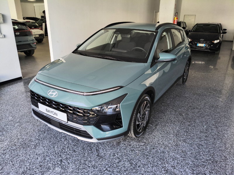Hyundai Bayon 1.0 t-gdi Xline 100cv mt nuova a Civitanova Marche
