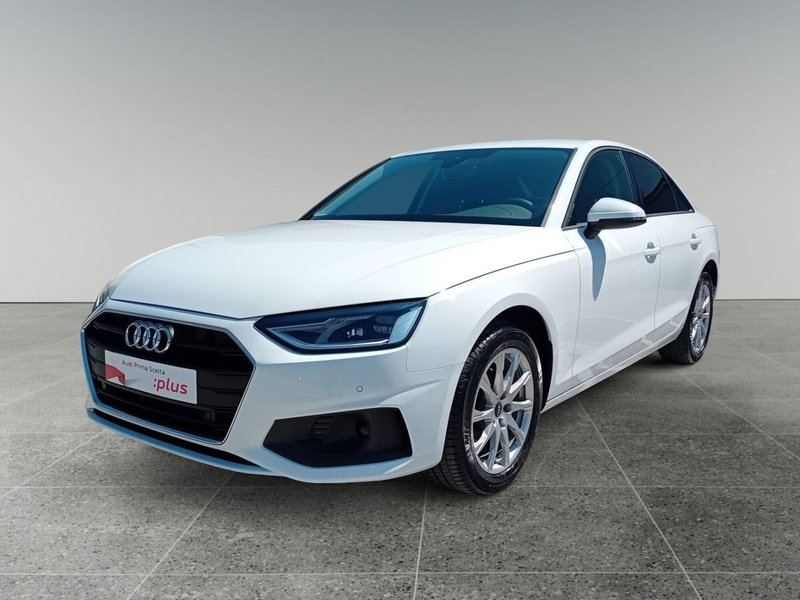 Audi A4 35 TDI/163 CV S tronic Business nuova a Triggiano