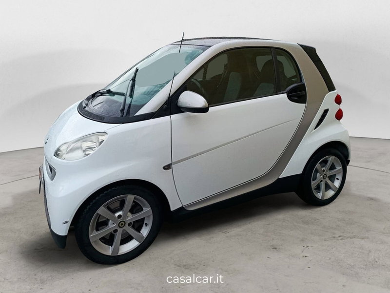 smart Fortwo 70 1.0 Passion del 2008 usata a Salerno