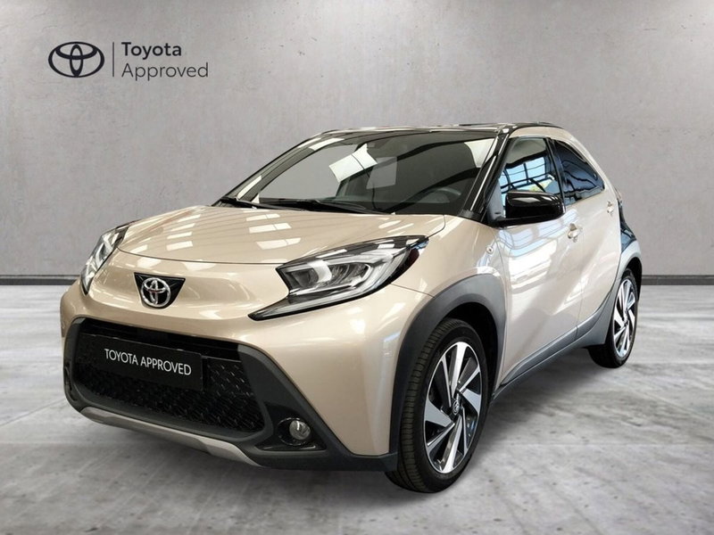Toyota Aygo X 1.0 Lounge Air 72cv s-cvt del 2022 usata a Frascati