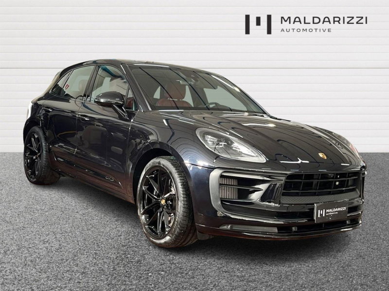 Porsche Macan 2.9 GTS 440cv pdk del 2024 usata a Modugno