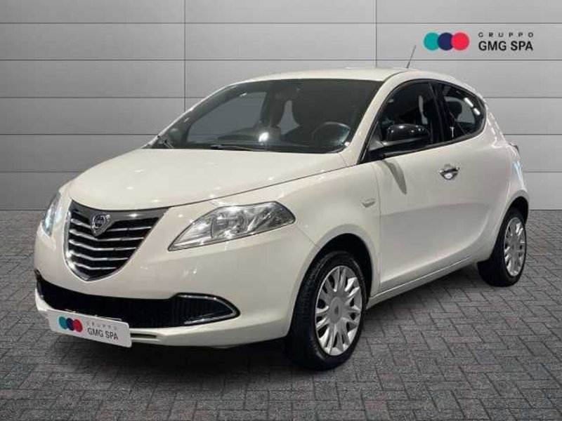 Lancia Ypsilon 1.2 69 CV 5 porte Gold del 2015 usata a Vinci