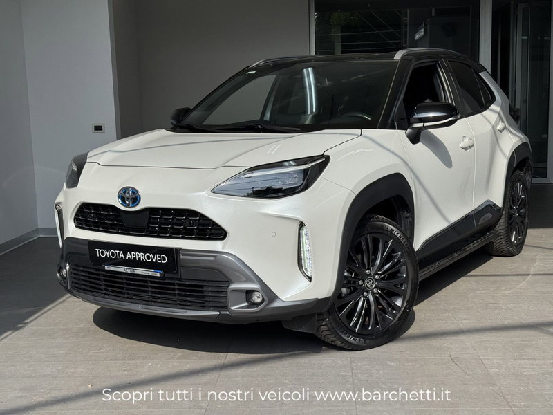 Toyota Yaris Cross 1.5 Hybrid 5p. E-CVT AWD-i Adventure del 2022 usata a Brescia