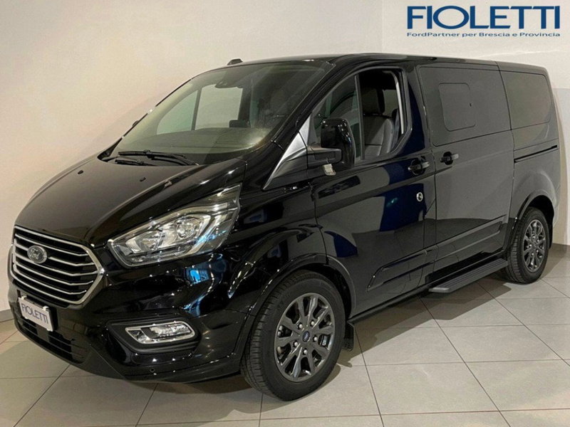 Ford Tourneo Custom 320 2.0 TDCi 130CV aut. PL Titanium del 2022 usata a Concesio