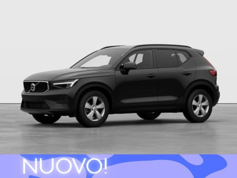 Volvo XC40 B3 automatico Essential nuova a Tavagnacco