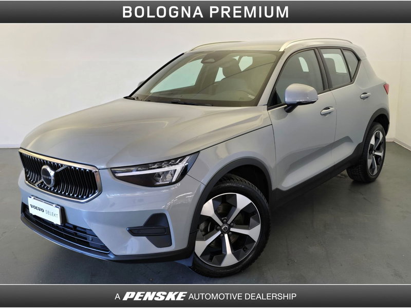 Volvo XC40 2.0 b3 Core auto del 2023 usata a Casalecchio di Reno