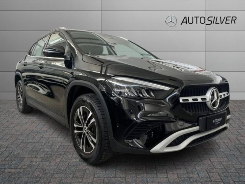 Mercedes-Benz GLA SUV 180 d Advanced auto del 2023 usata a Verona