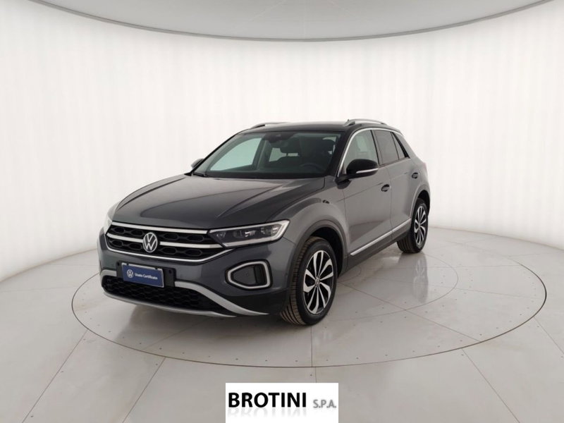 Volkswagen T-Roc 1.0 TSI Style del 2023 usata a Massa