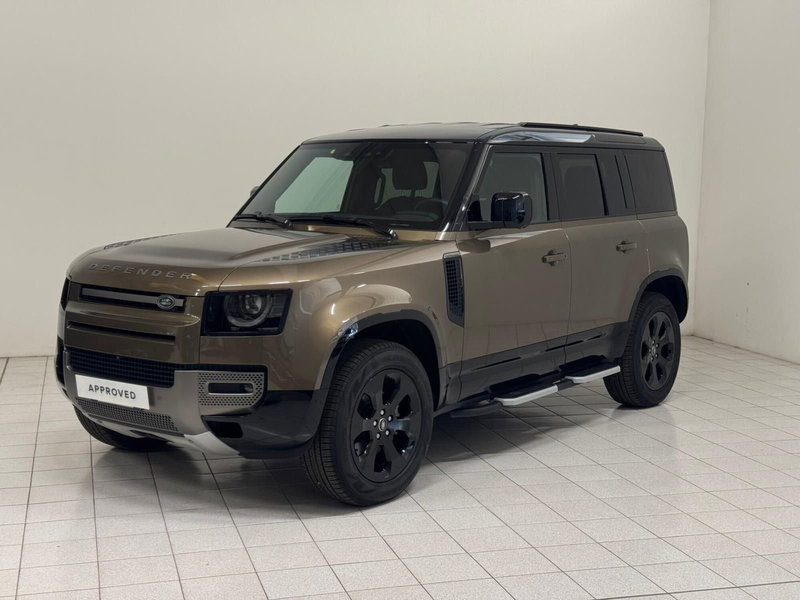 Land Rover Defender 110 3.0d mhev X-Dynamic SE awd 200cv auto 7p.ti del 2024 usata a Novara