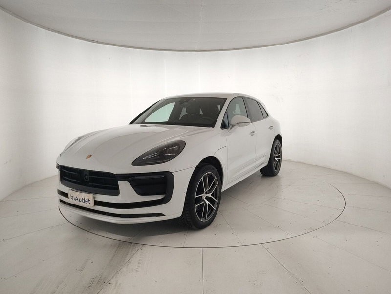 Porsche Macan 2.0 265cv pdk del 2022 usata a Alessandria