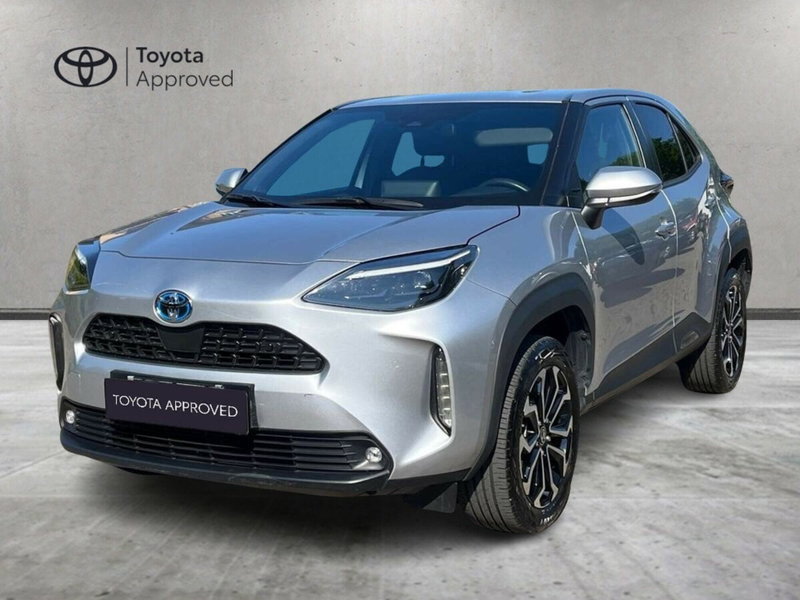 Toyota Yaris Cross Trend fwd 115cv e-cvt del 2022 usata a Osnago