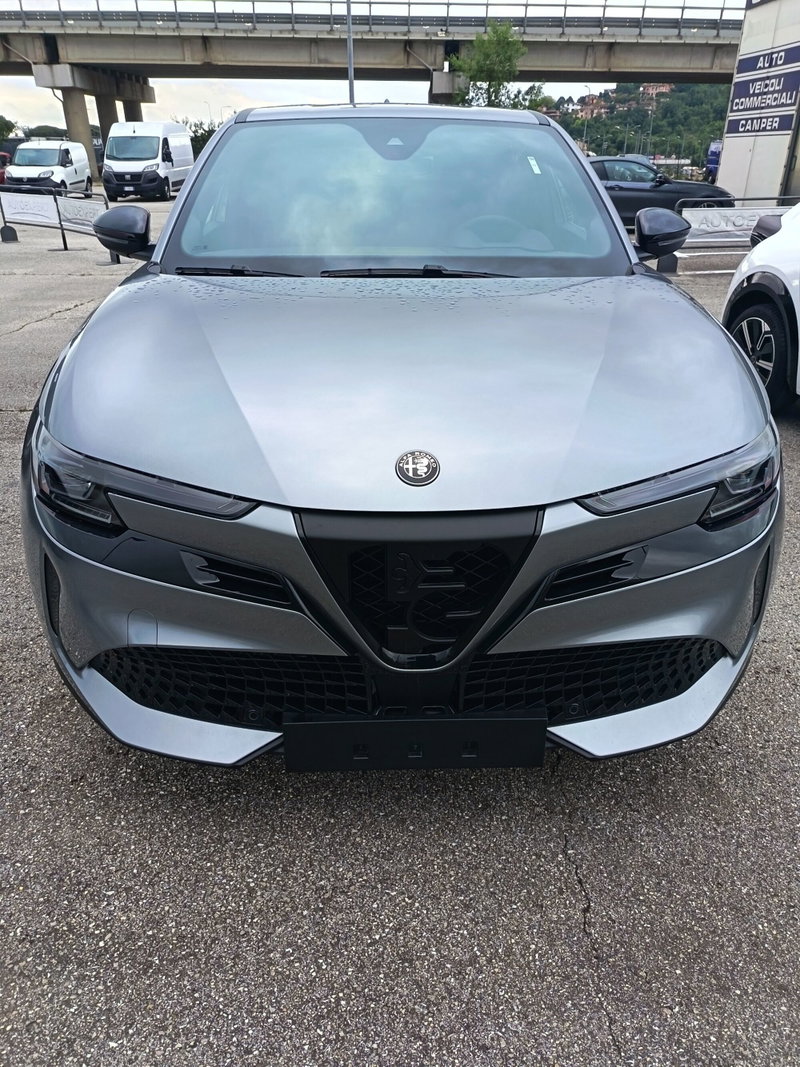 Alfa Romeo Junior 1.2 ibrida Speciale 145cv edct6 nuova a Corciano