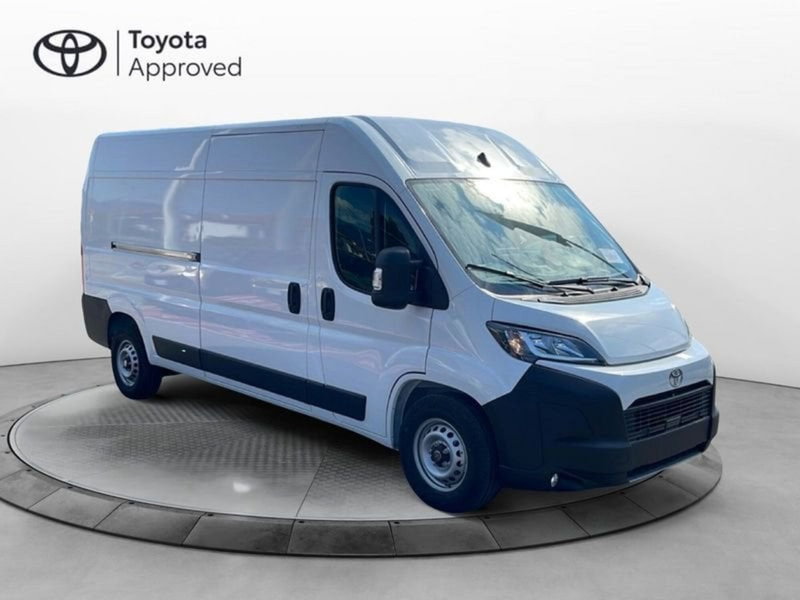 Toyota Proace Max Furgone Max 35H 2.2d 140cv L3H2 nuova a Bassano del Grappa