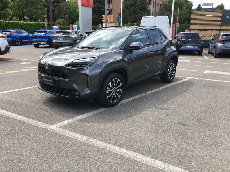 Toyota Yaris Cross Trend fwd 115cv e-cvt del 2022 usata a Imola