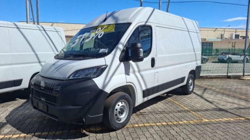 Peugeot Boxer Furgone 333 2.2 BlueHDi 120 S&S PM-TM Furgone nuova a Ancona
