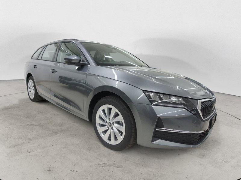 Skoda Octavia Station Wagon 2.0 tdi Executive 150cv dsg nuova a Torino
