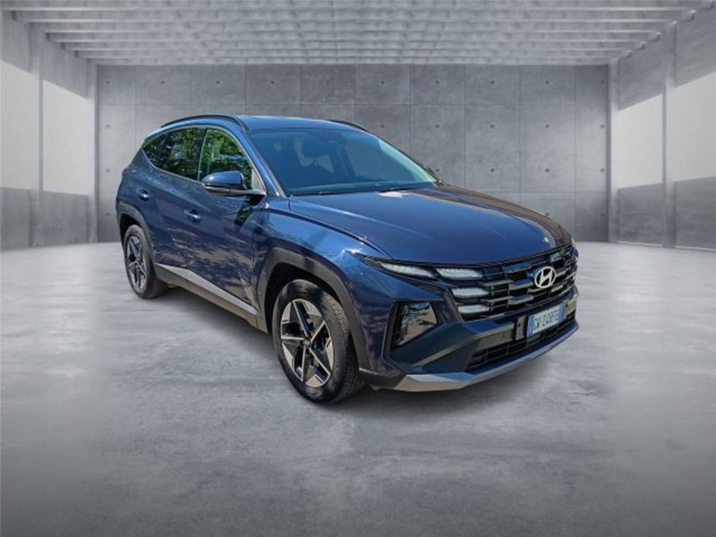 Hyundai Tucson 1.6 t-gdi 48V Business 2wd mt del 2024 usata a Bari
