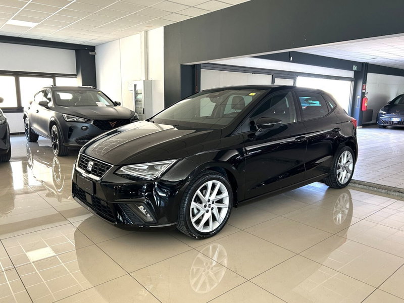 SEAT Ibiza 1.0 EcoTSI 110 CV DSG 5 porte FR del 2023 usata a Ferrara