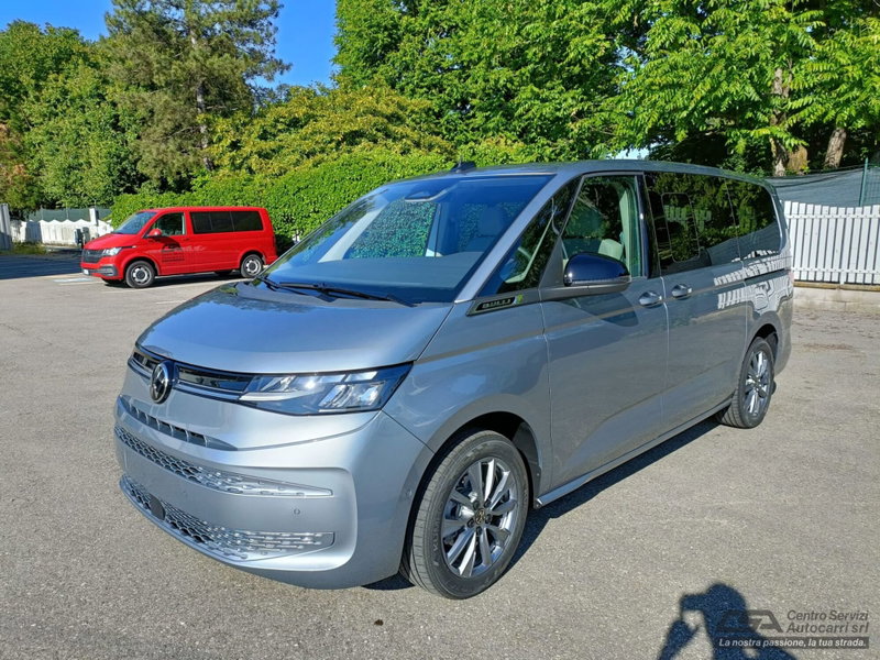 Volkswagen Multivan 2.0 TDI 150CV DSG 4Motion Life nuova a Reggio nell'Emilia