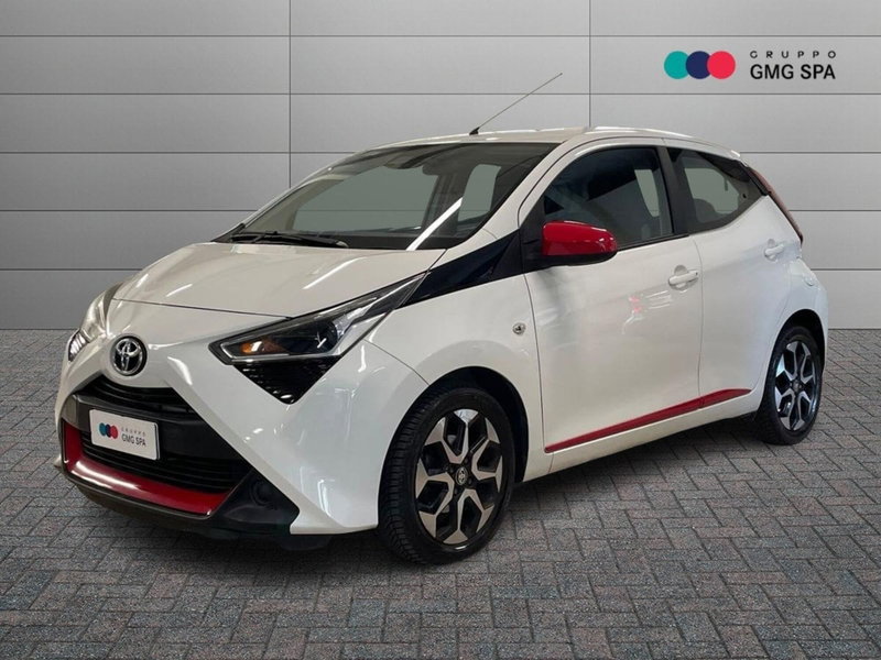 Toyota Aygo 1.0 VVT-i 72 CV 5 porte x-play del 2018 usata a Prato
