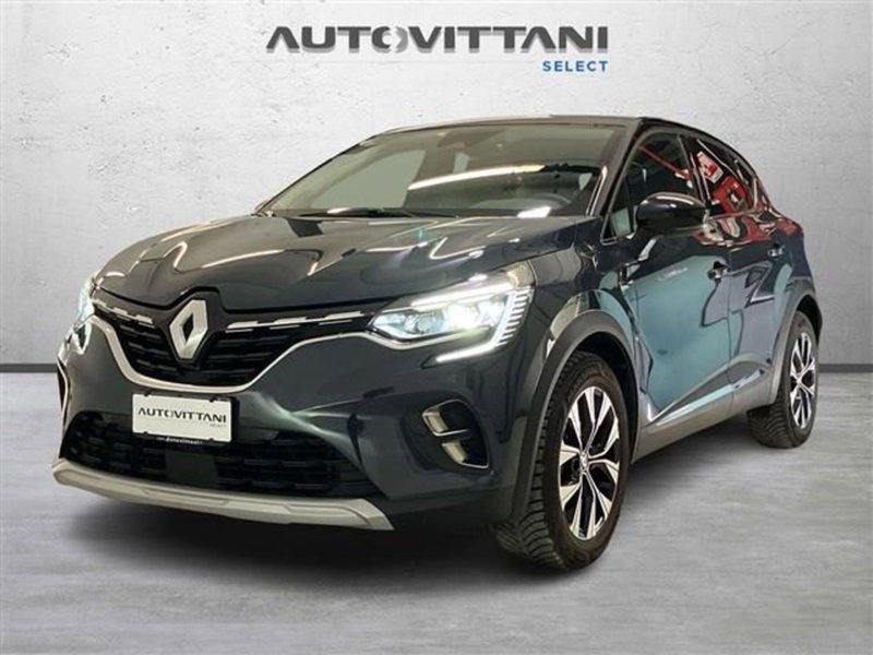 Renault Captur Plug-in Hybrid E-Tech 160 CV Techno del 2023 usata a Como