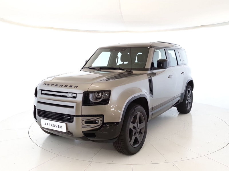 Land Rover Defender 110 3.0d i6 mhev XS Edition awd 250cv auto del 2022 usata a Monza
