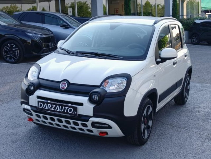 Fiat Panda Cross 1.0 firefly hybrid Cross s&s 70cv 5p.ti del 2024 usata a Desenzano del Garda