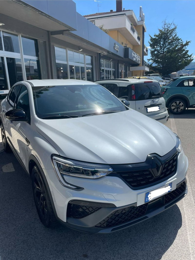 Renault Captur Full Hybrid E-Tech 145 CV Engineered del 2023 usata a Avezzano
