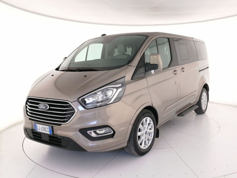 Ford Tourneo Custom 320 2.0 TDCi 130CV MHEV PC Titanium del 2022 usata a Roma