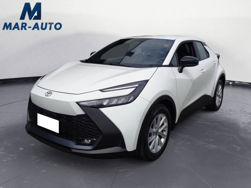 Toyota Toyota C-HR 1.8 hev Active fwd e-cvt del 2024 usata a Ponte nelle Alpi