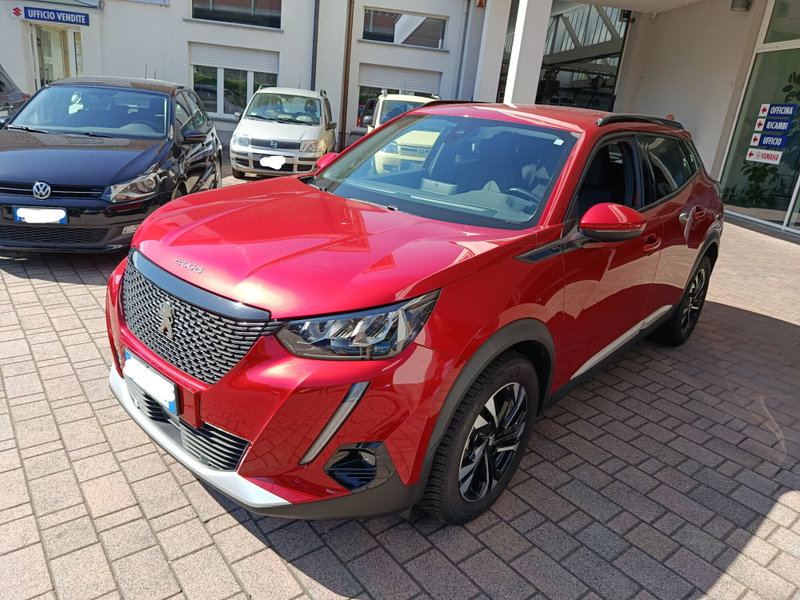 Peugeot 2008 PureTech 130 S&S Active Pack del 2021 usata a Pescate