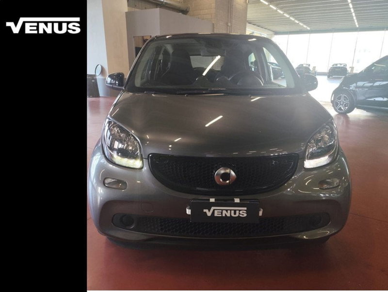 smart forfour forfour 70 1.0 twinamic Passion del 2016 usata a Milano