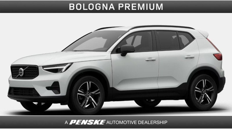 Volvo XC40 2.0 b3 Plus Dark auto nuova a Casalecchio di Reno