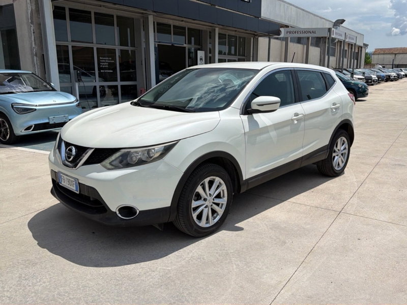 Nissan Qashqai 1.5 dCi Tekna del 2016 usata a Ceccano