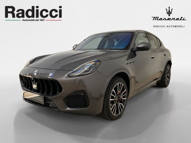 Maserati Grecale .0 mhev Modena 330cv auto del 2022 usata a Bari