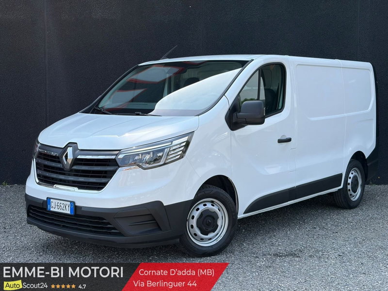 Renault Trafic Furgone T27 2.0 dCi 130CV PC-TN-DC Furgone Ice Plus del 2022 usata a Cornate d'Adda