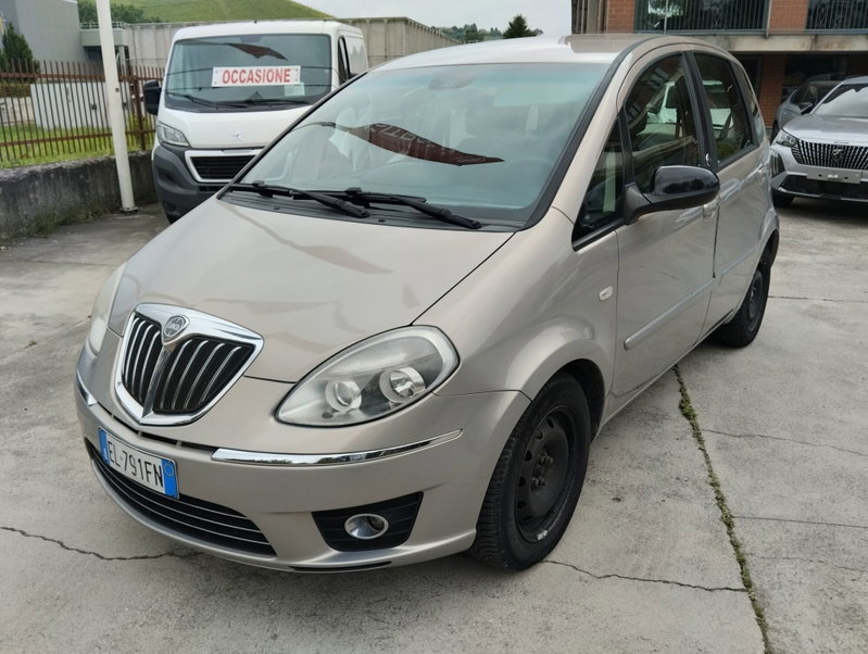 Lancia Musa 1.4 8V Ecochic (GPL) Gold del 2012 usata a Canelli
