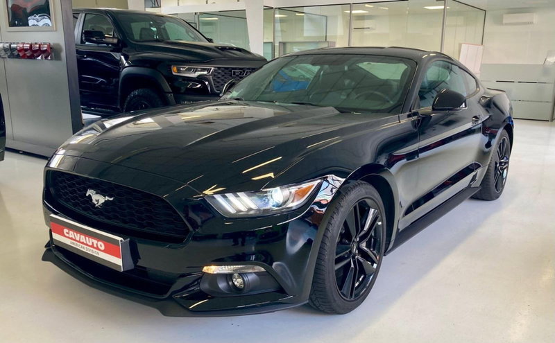 Ford Mustang Coupé Fastback 2.3 EcoBoost del 2017 usata a Monza