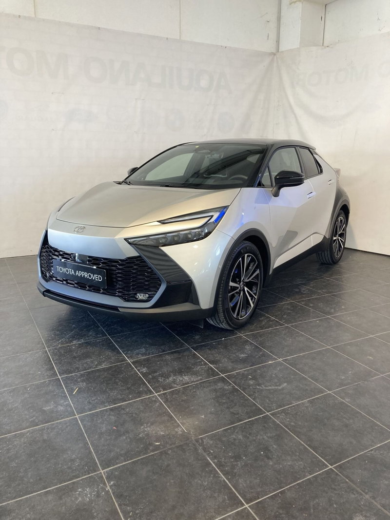 Toyota Toyota C-HR 2.0 hv Lounge Premiere fwd e-cvt del 2024 usata a San Severo