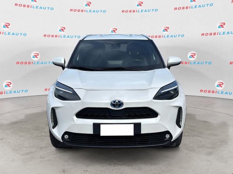 Toyota Yaris Cross Trend fwd 115cv e-cvt del 2022 usata a Massa