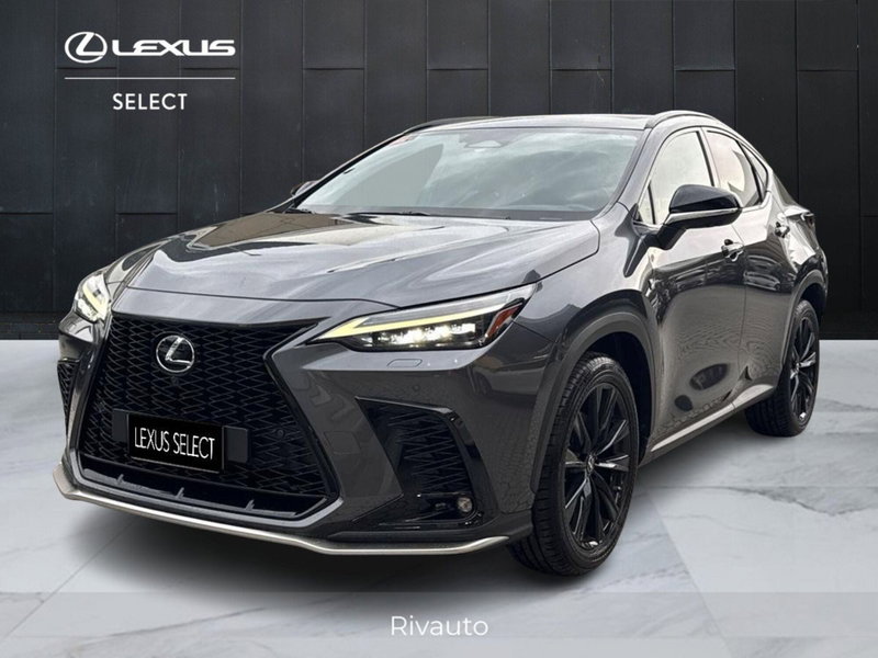 Lexus NX Plug-in 4WD Premium del 2022 usata a Como