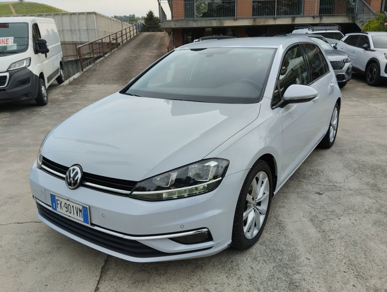Volkswagen Golf 1.6 TDI 115 CV DSG 5p. Highline BlueMotion Technology del 2017 usata a Canelli