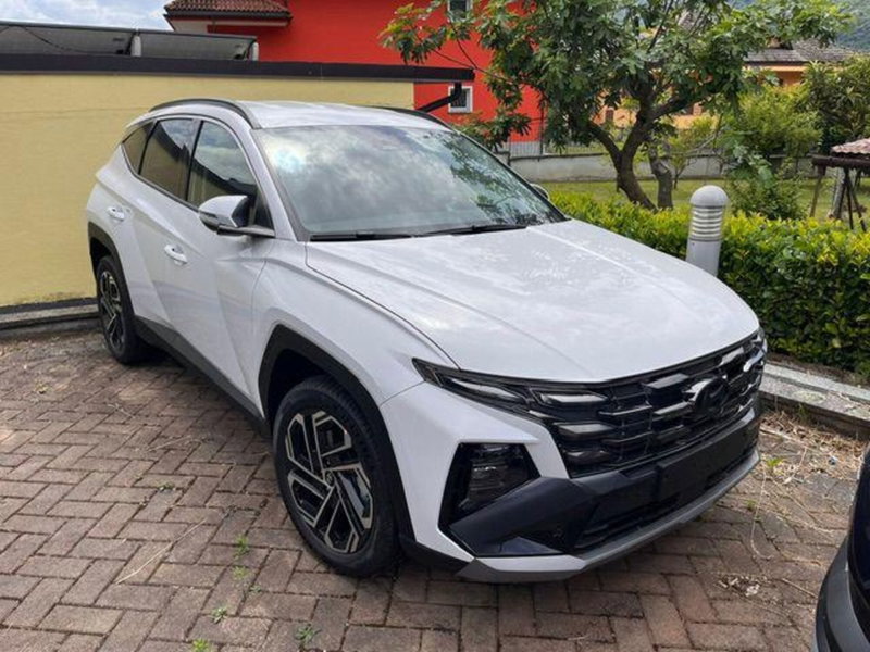 Hyundai Tucson 1.6 hev Exellence 4wd 239cv auto nuova a Montecrestese