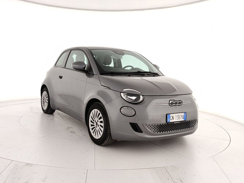 Fiat 500 Cabrio 42 kWh La Prima nuova a Teverola